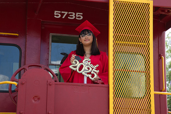755A8389